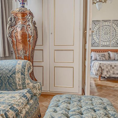 Villa With Hot-Tub, Terrace And Garden, Wenceslass Square Prague Luaran gambar