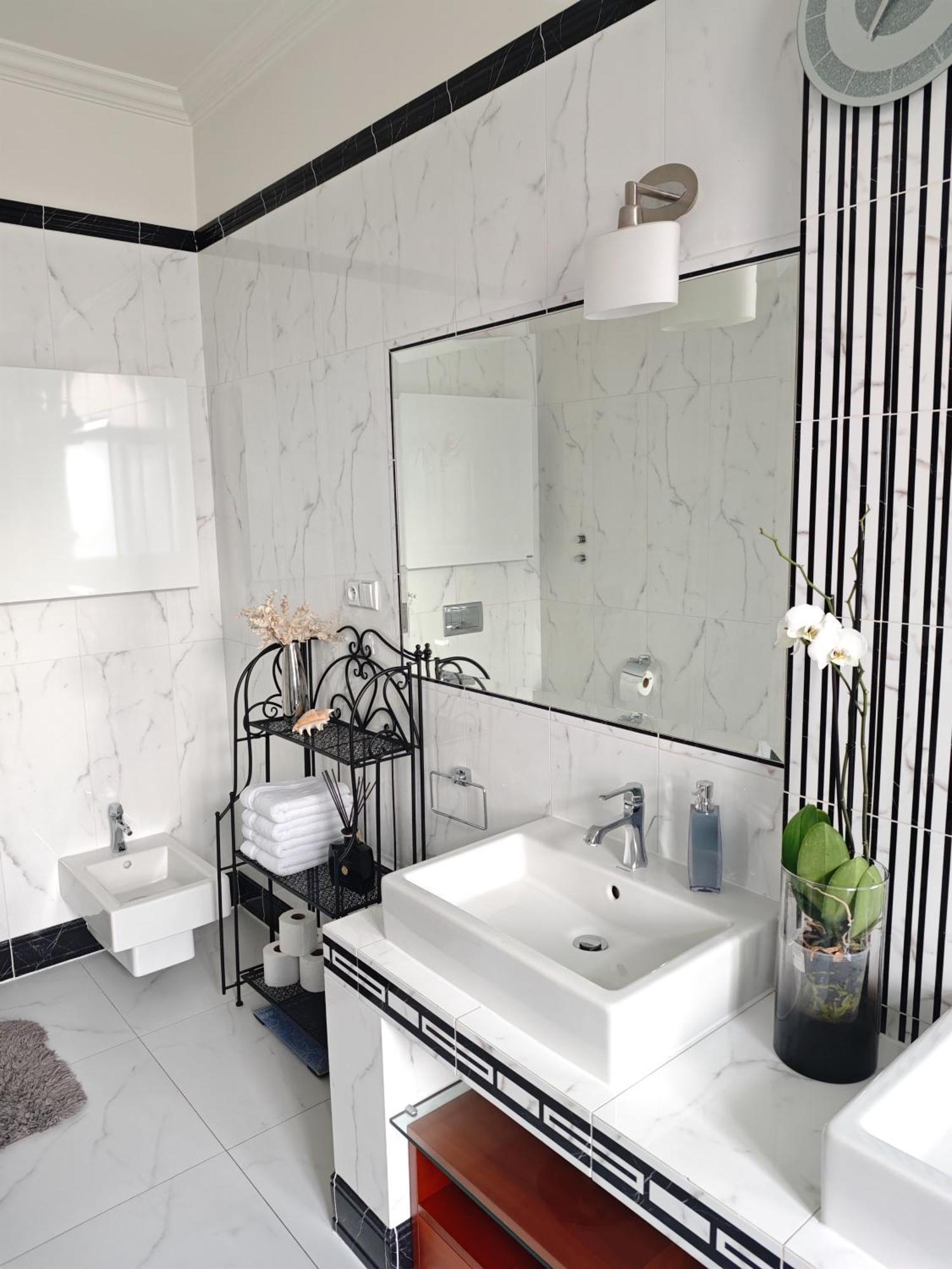 Villa With Hot-Tub, Terrace And Garden, Wenceslass Square Prague Luaran gambar